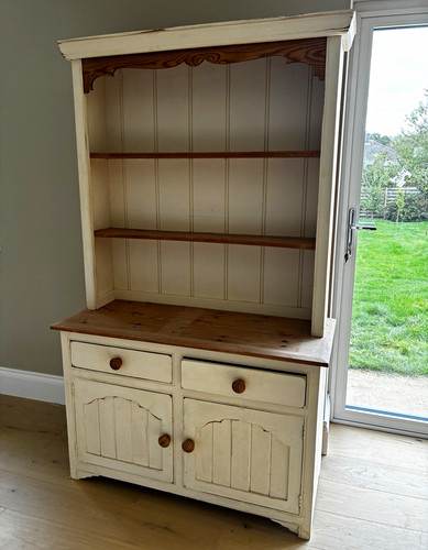 Painted wood freestanding - painted,
